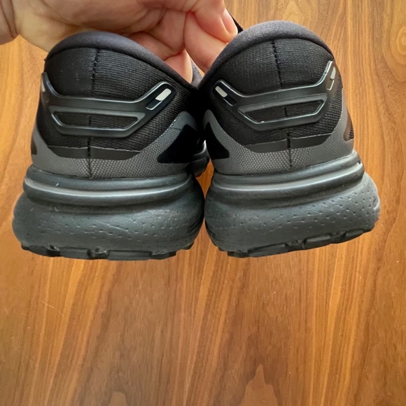 Brooks Ghost 15 Women’s Black Running Shoes Size 8 Wide D/UK 39 - Picture 5 of 15